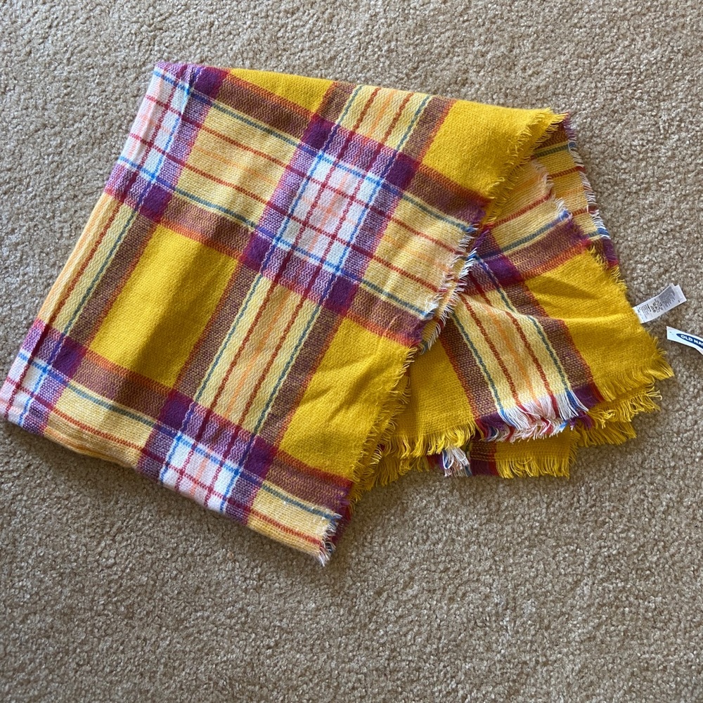 NWOT Cozy Blanket Scarf